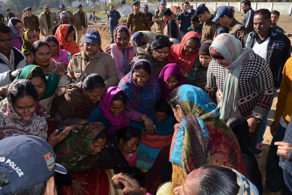 emotional photos of dehradun sant nirakari satsang bhavan murder case