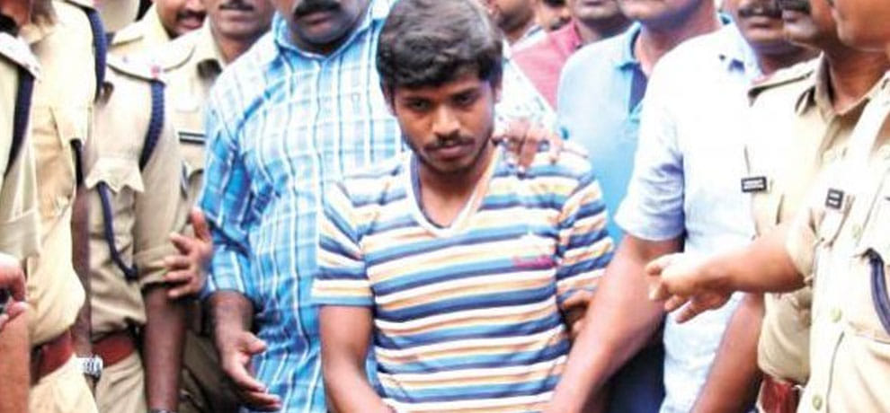 in Kerala court gives death punishment to accused who raped a 30 years old kochi girl