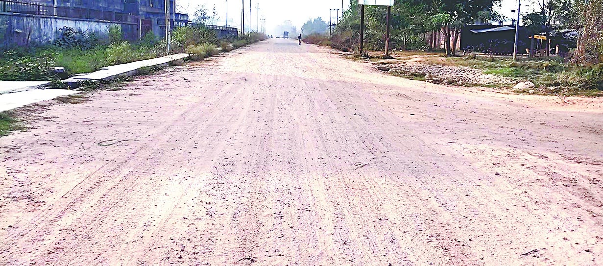 कपिल सिब्बल की निधि के काम नहीं करा सकी  आरईएस