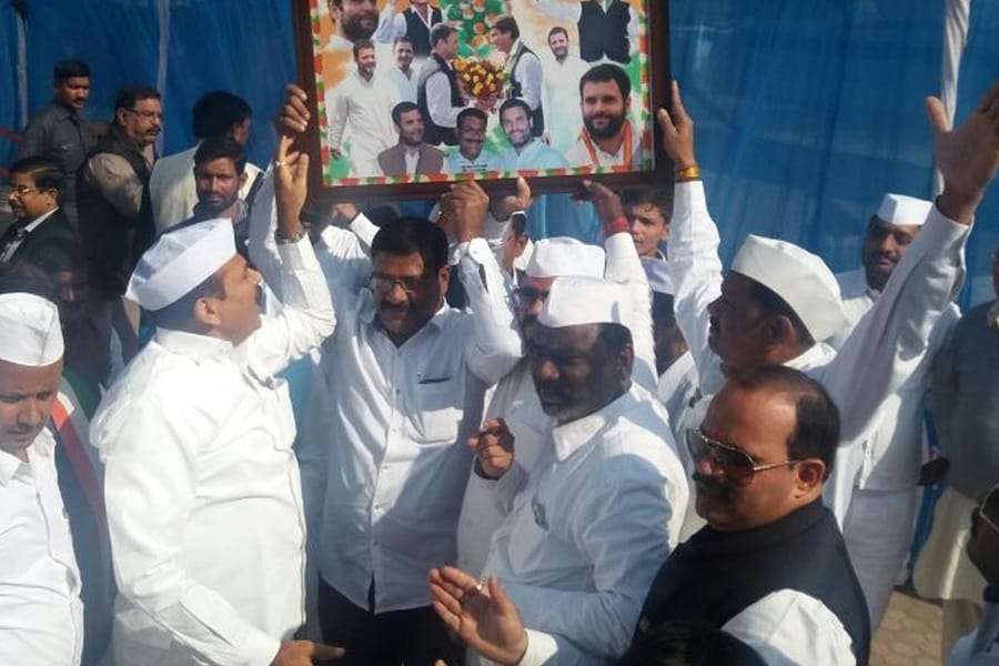 congress workers celebration in Lucknow.
