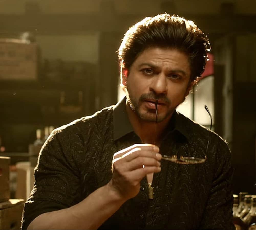 pakistani actress mahira khan shares raees film video with shah rukh khan