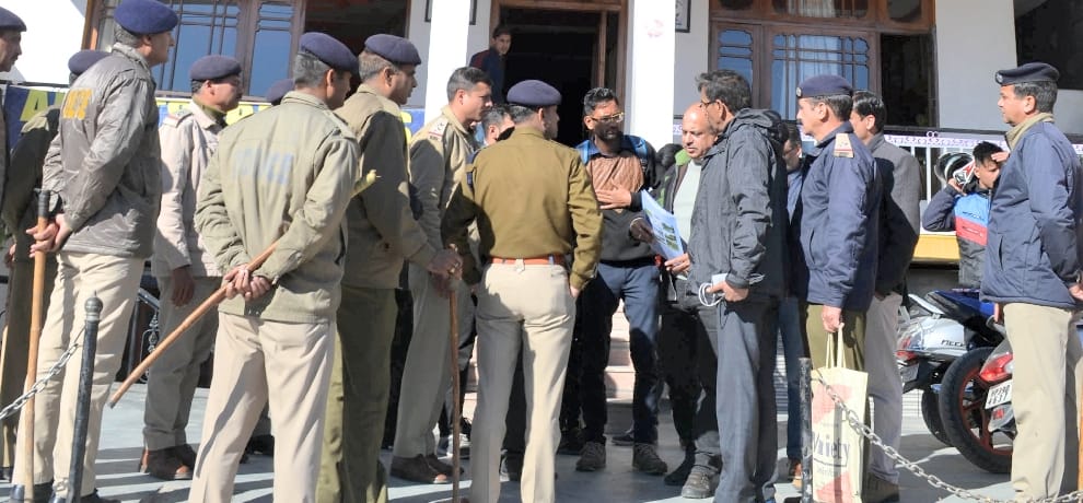 electricity and water connection of 55 hotel plugged off at dharamshala