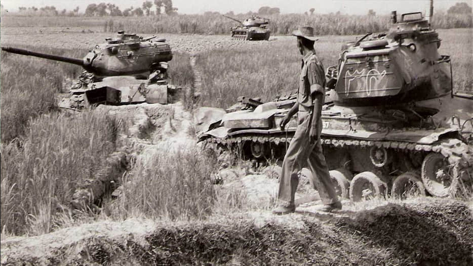 1971 war story by former air force personnel, IAF made a record by breaking forty tanks of Pakistan