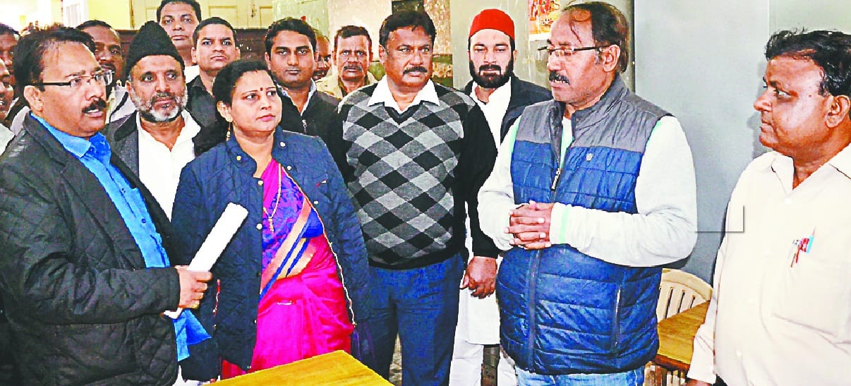 mahapaur ko pasand nahi aaye parde