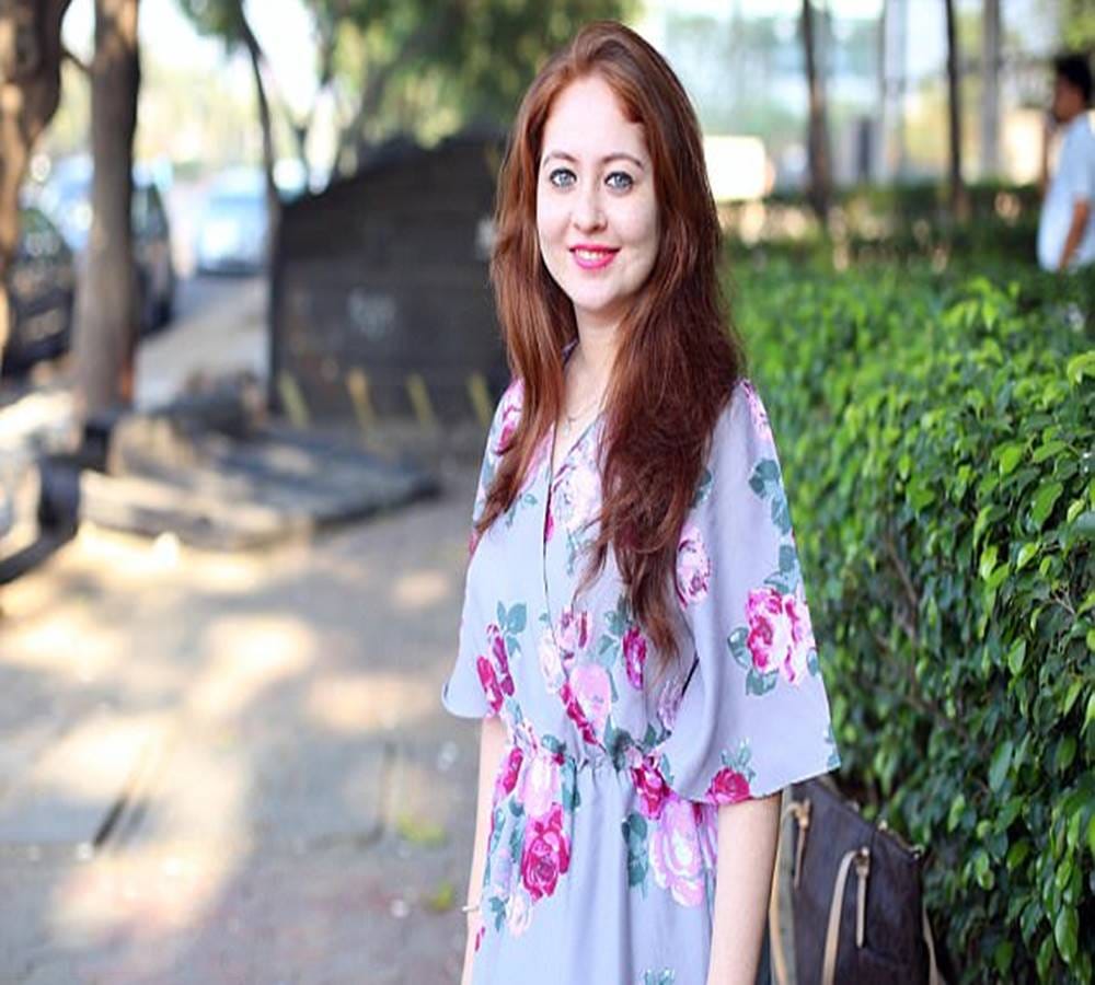 desi girl who was bullied because she has white skin now wants a DNA test