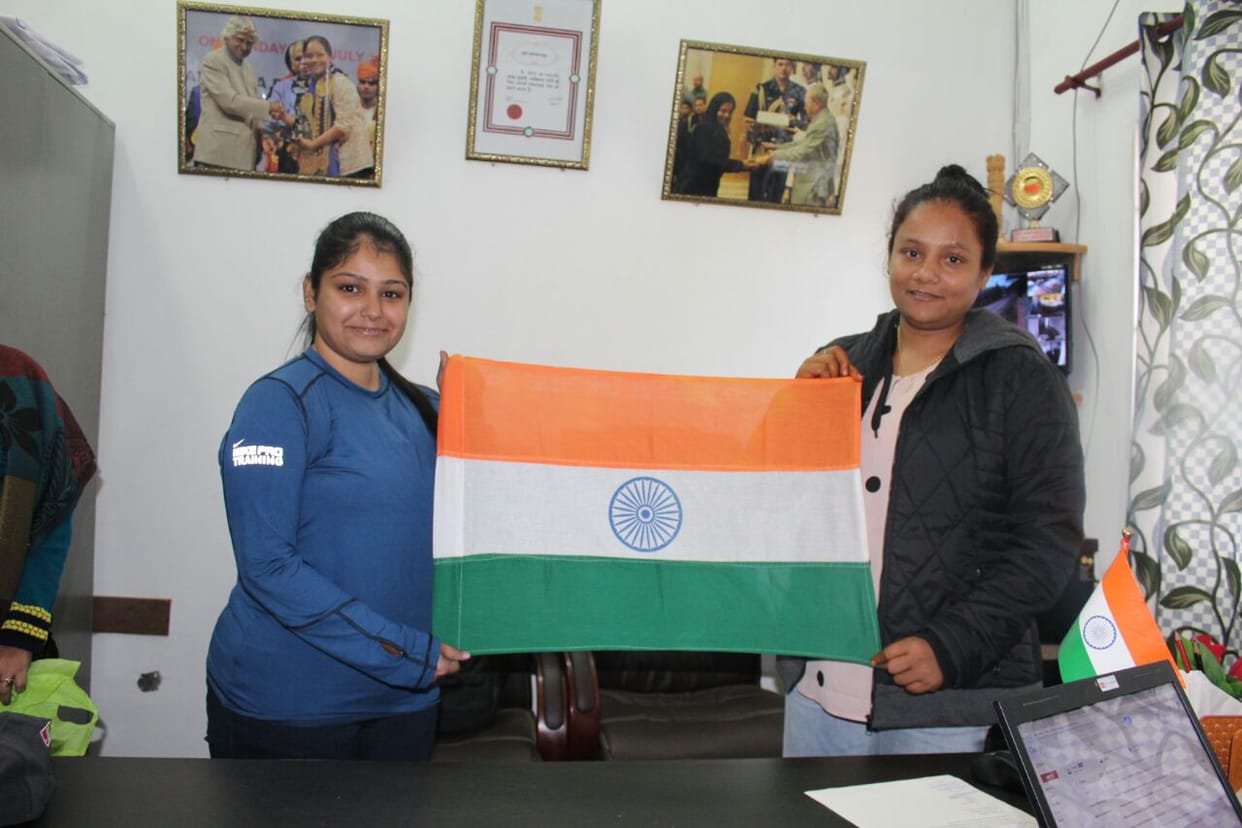 poorva of lucknow will trek to everest base camp