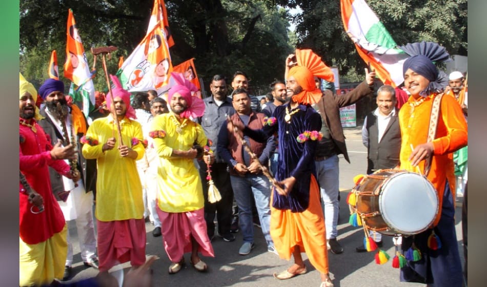 at rahul gandhi's coronation, nobody was interested in the speeches