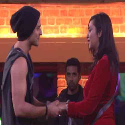 bigg boss 11 arshi khan cried for hiten tejwani