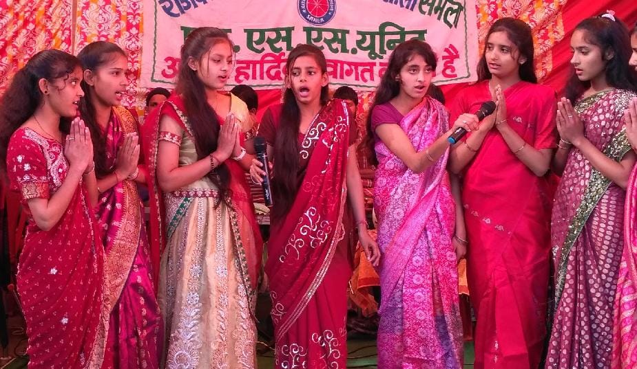 समैला स्कूल में नवाजे होनहार विद्यार्थी