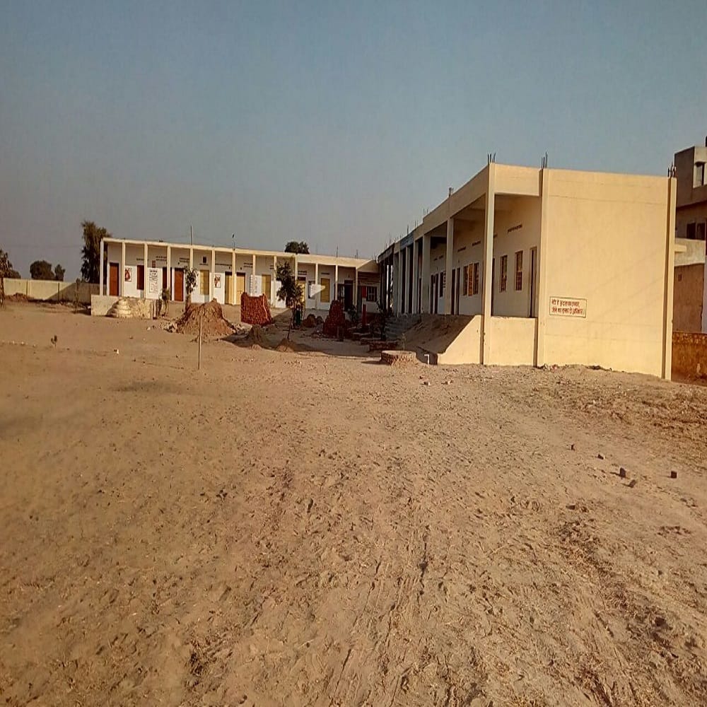 one primary school on 10 thousend population