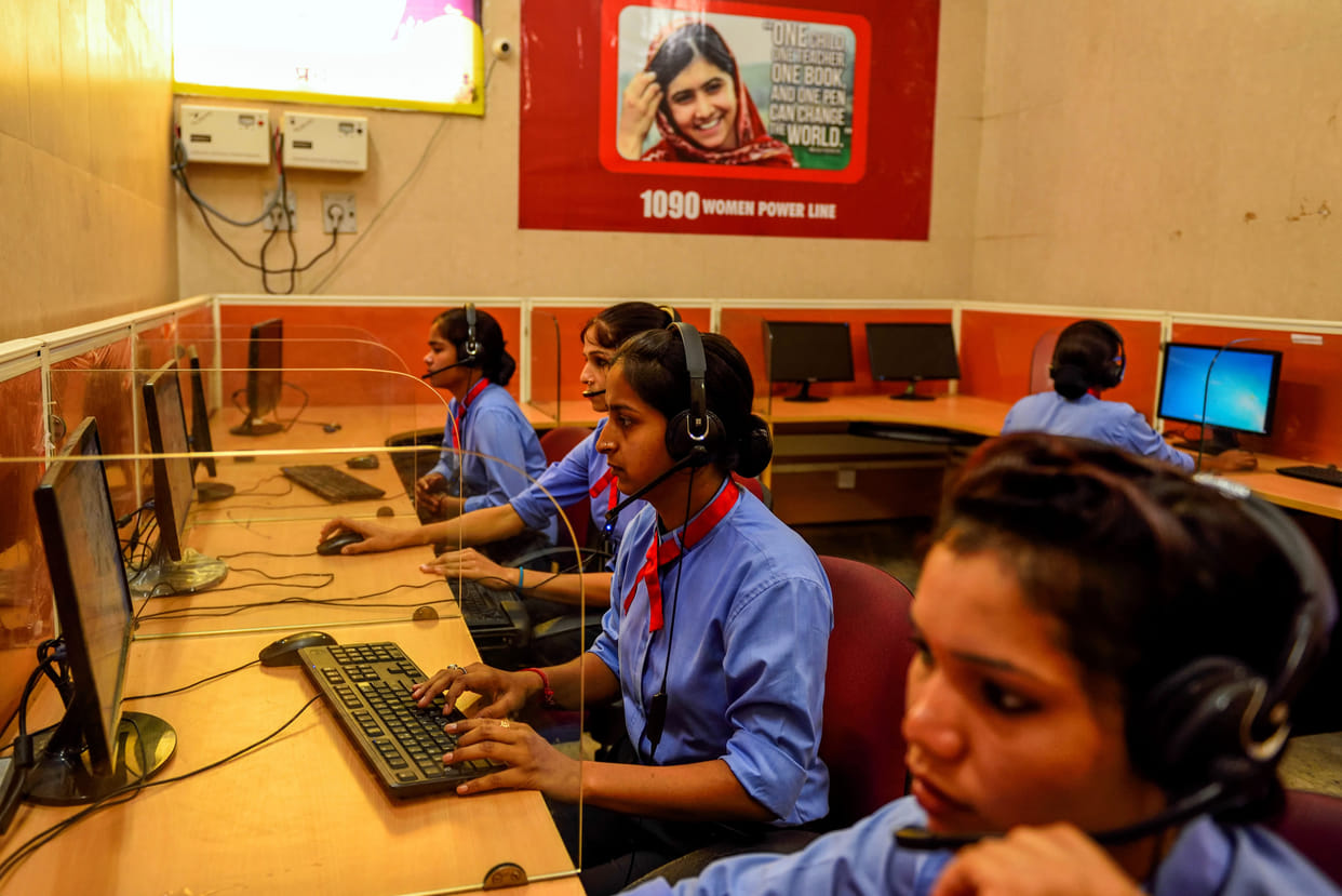 More than one and half lakh complaints on 1090 in month
