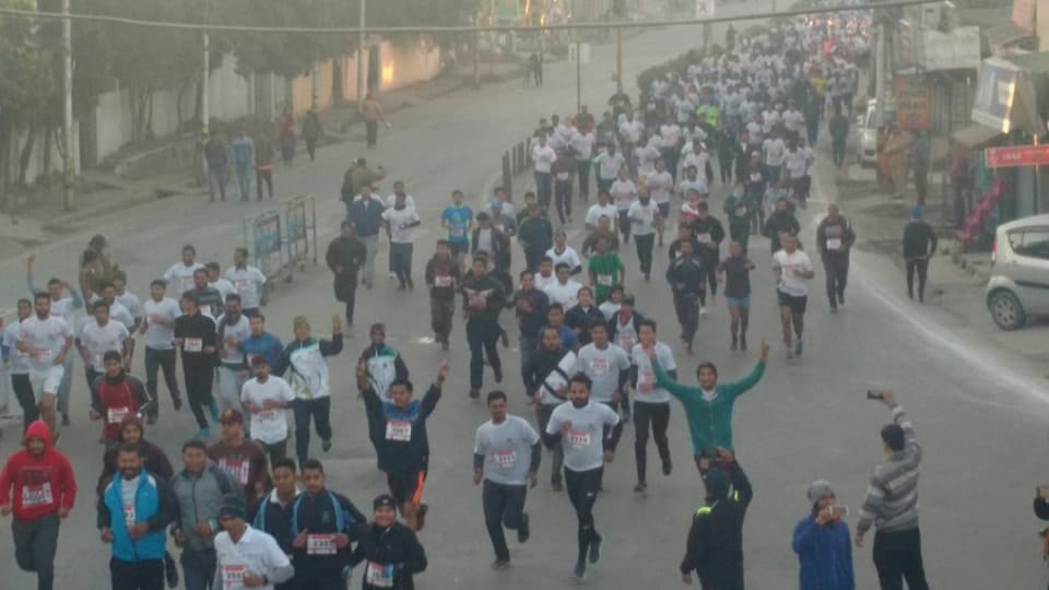 dehradun half marathon start for road safety 