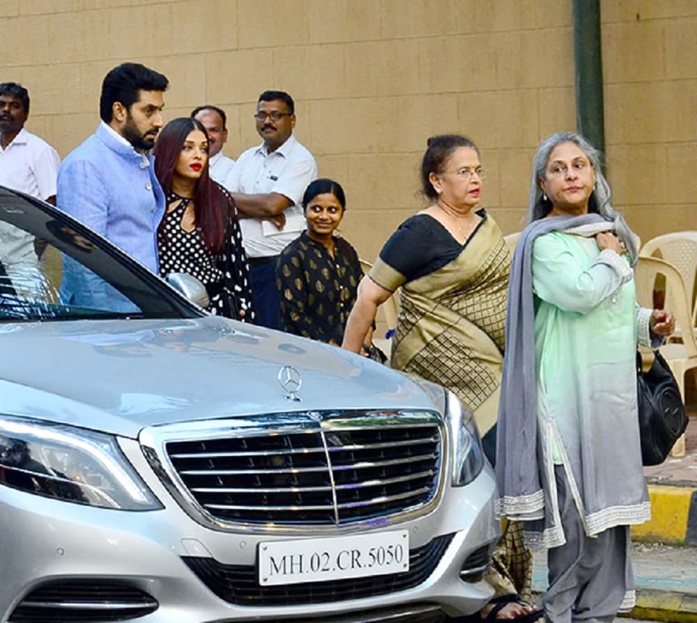 aishwarya and shah rukh attended aaradhya and AbRam annual day function 