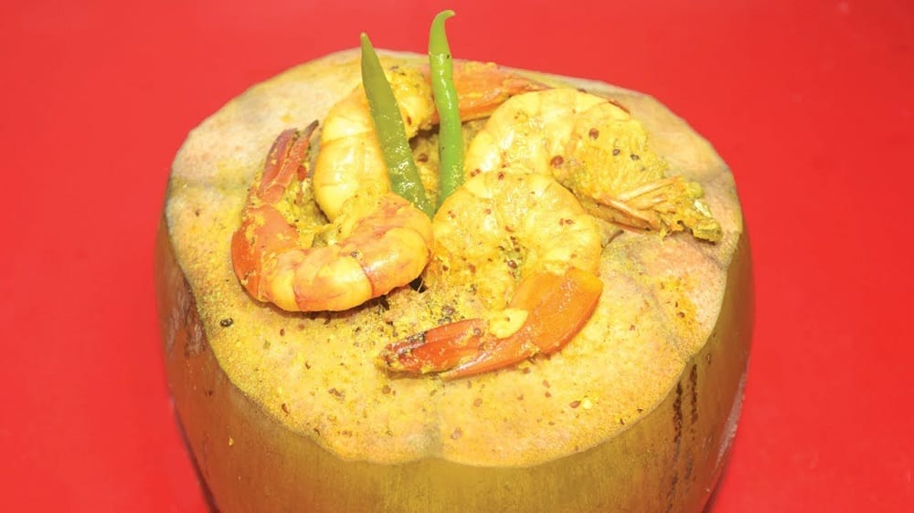 Intresting Facts About Bengali Seafood Cuisine Daab Chingri Made With Coconut And Shrimps 