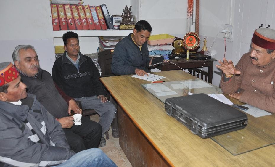 प्रत्याशियों ने एजेंटों के साथ बनाई रणनीति