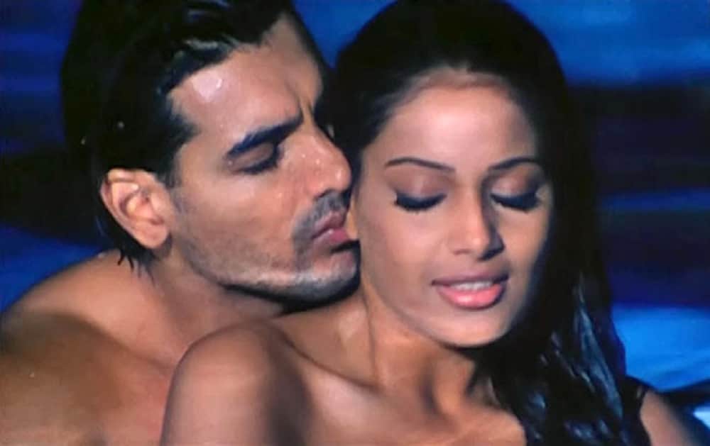 if john abraham did not doing this mistakes then Bipasha Basu was not break up with him