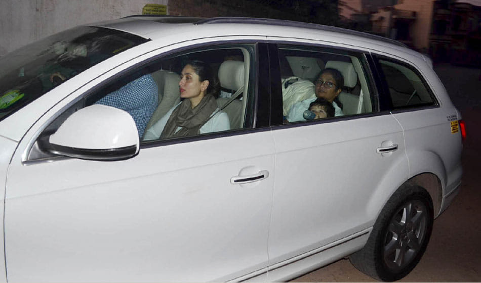saif ali khan reached his palace with family to celebrate taimur's birthday