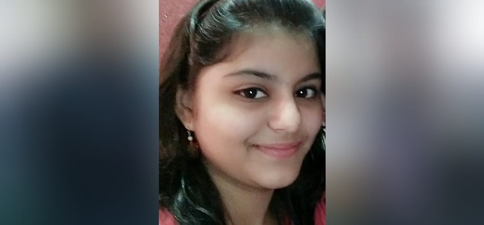 muskan kicked the robbers who were trying to steal mobile