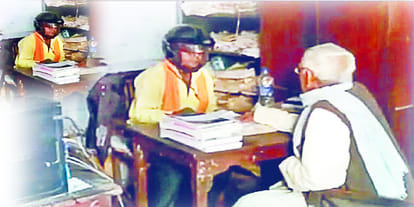 postmaster use helmet at office