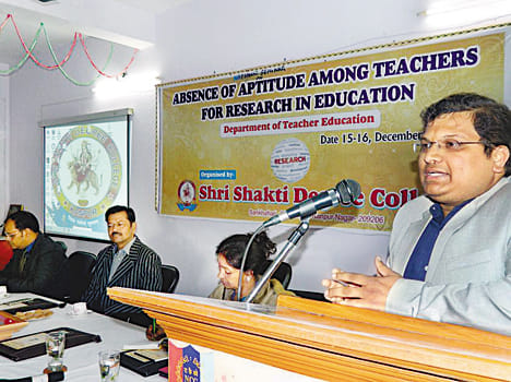 Lack of teacher in the field of research in education
