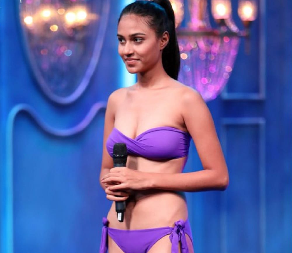  Riya Subodh takes away the trophy of India Next Top Model winner