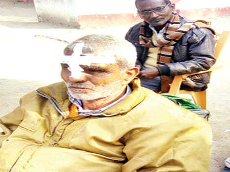 Private bus passengers beaten driver's conductor on roadways