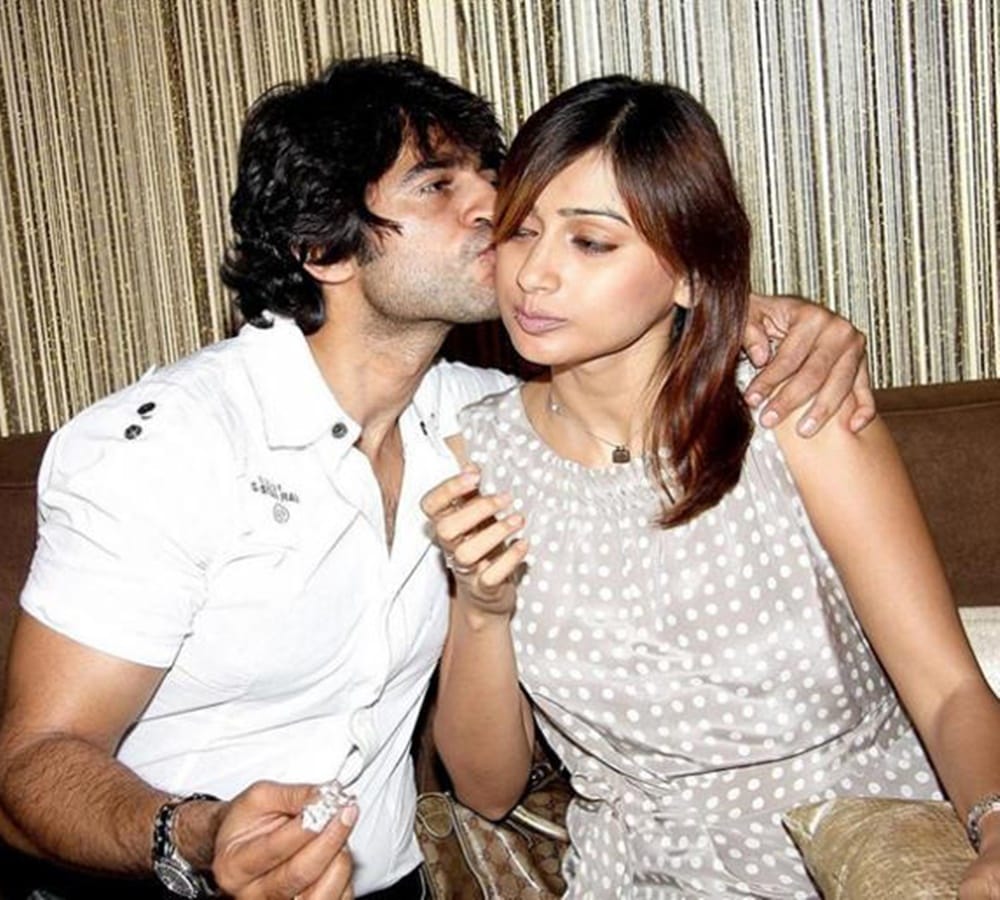 bigg boss 11 contestant hiten tejwani and gauri pradhan love story