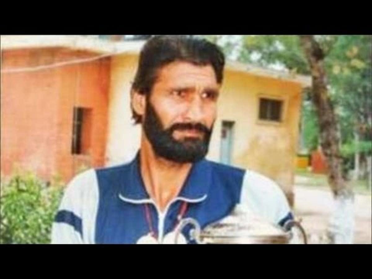 Shah Rukh Khan wires Rs 5 lakh to struggling Punjab boxer Kaur Singh