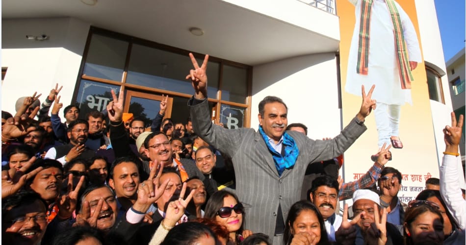 Chandigarh bjp celebration after gujarat and Hp elections results
