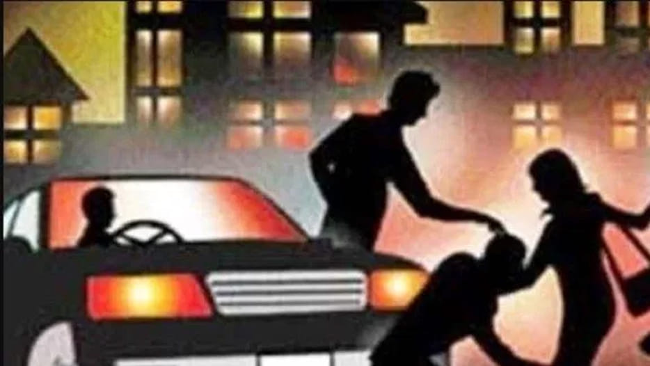 doctor and his friends gangrape with girl