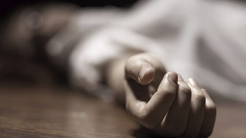 dead body of  boy and girl found in mau 
