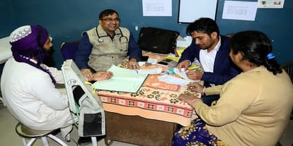 doctors strike in rajasthan- residents called strike- more then 60 in service doctors arrested 