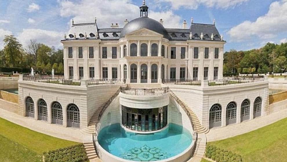 Saudi Arabia's Prince Mohammed Bin Salman buys the World's Most Expensive House 