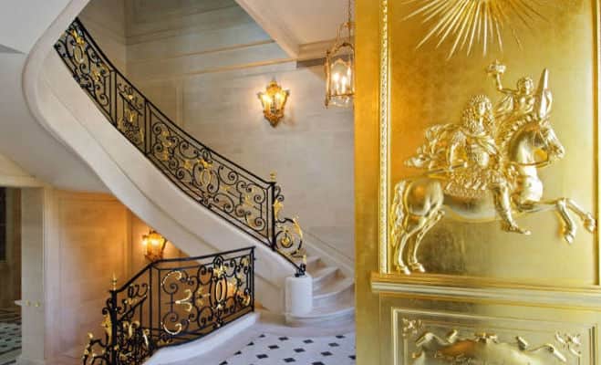 Saudi Arabia's Prince Mohammed Bin Salman buys the World's Most Expensive House 