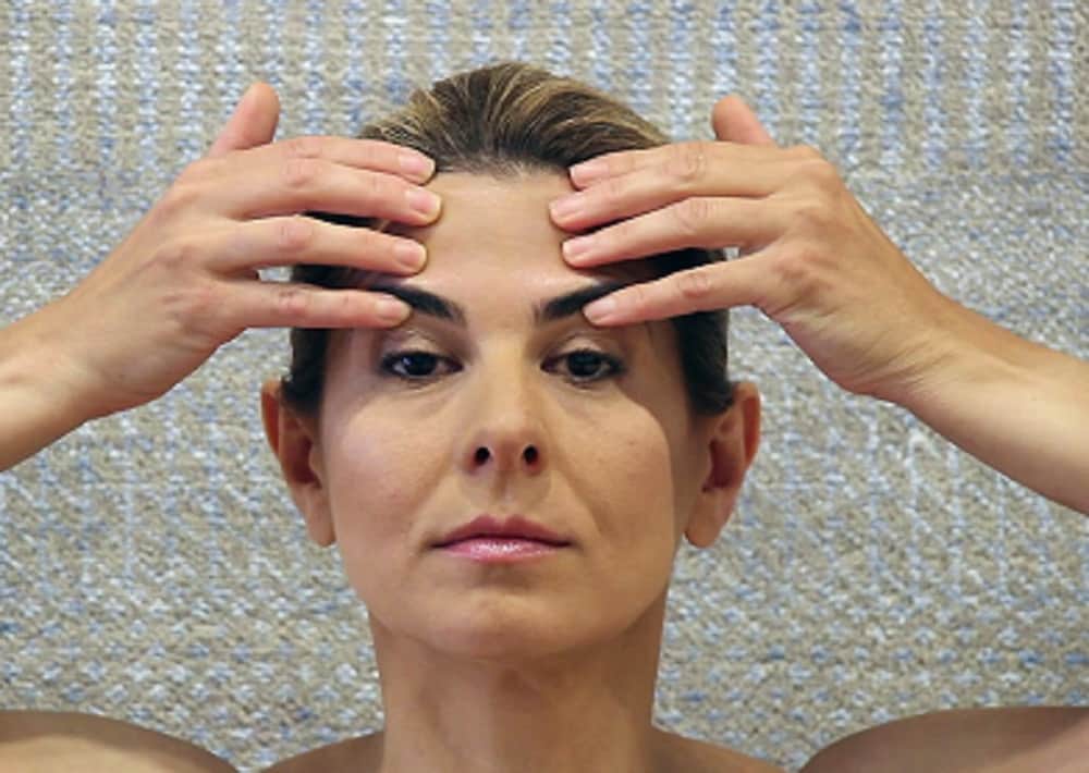 how to do facial at home know step by step