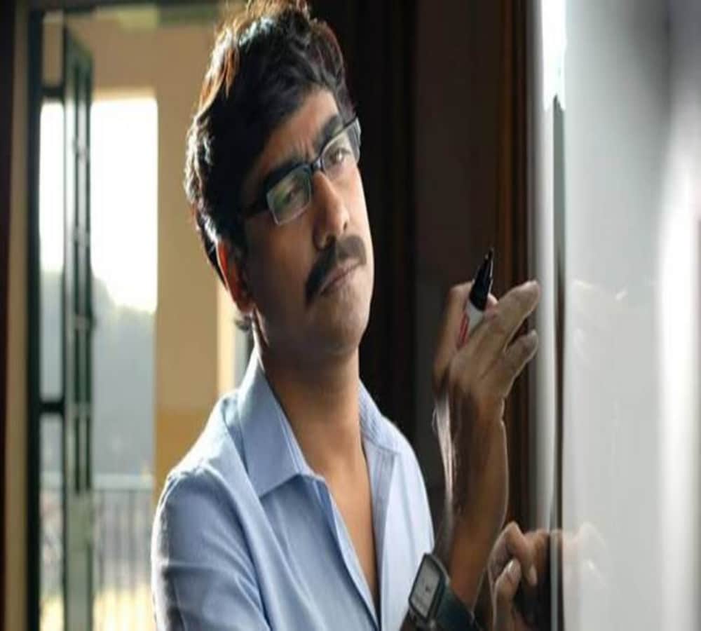 misbehaving with actor kaushik sen at kolkata airport 3 arrested