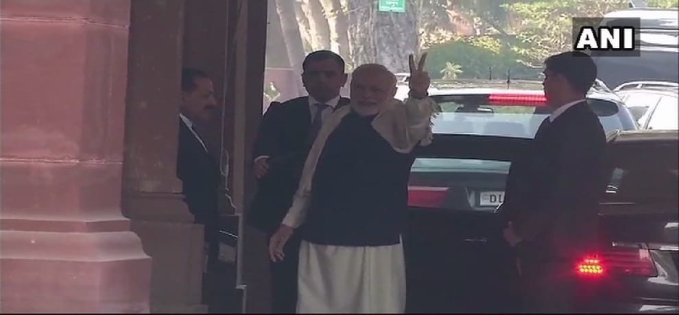 PM Modi arrives in the Parliament, flashes victory sign 