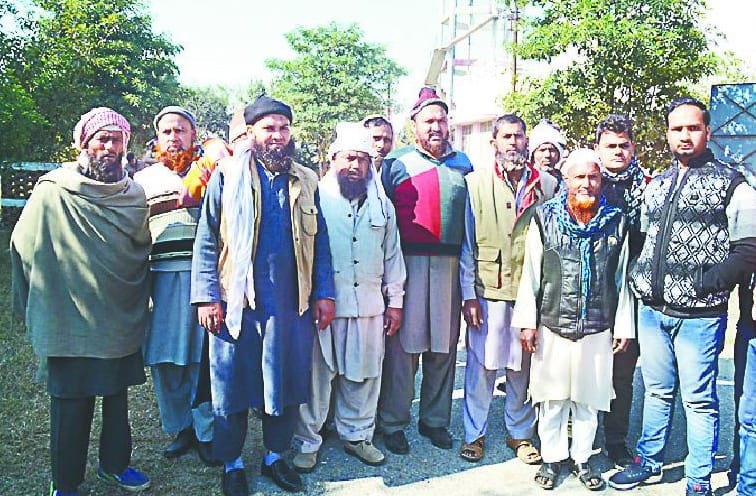 Seeks bribe to carry dead bodies