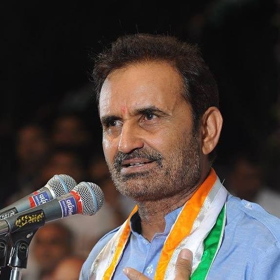 Gujarat election 2017 live result: vijay rupani to shakti singh gohil, Top 5 VIP Contestants