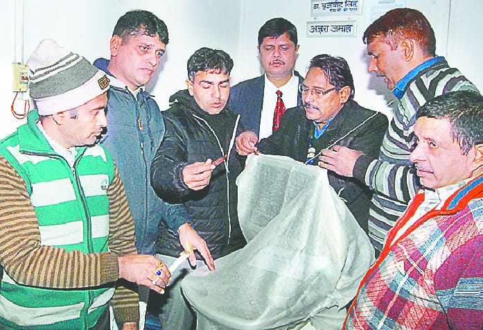 Four people arrested for embryo testing