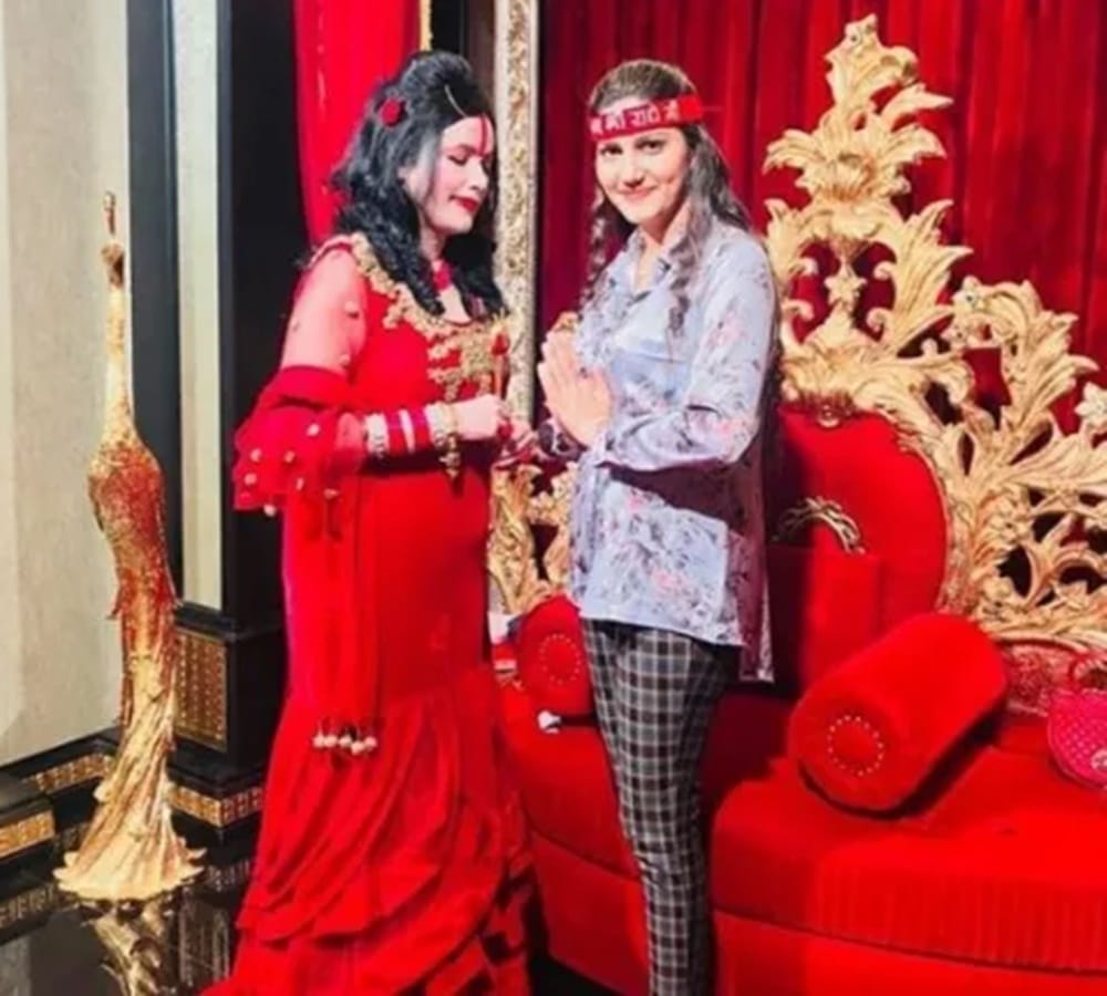 sapna choudhary and radhe maa together photo viral