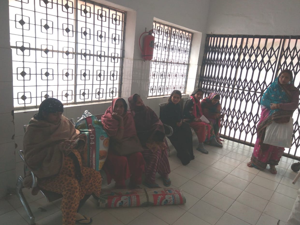 महिला अस्पताल में नहीं हुआ सीजर, तीमारदारों का हंगामा