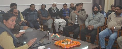 सुंदर बनेगा शहर, चेयरमैन ने व्यापारियों से की चर्चा