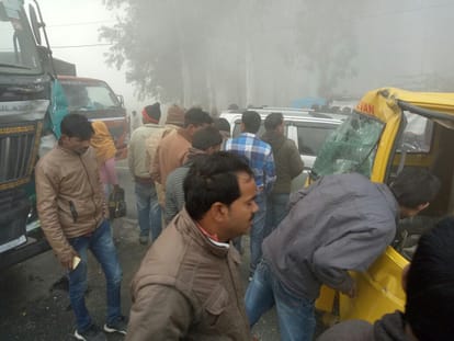 accident due to fog in raebareli