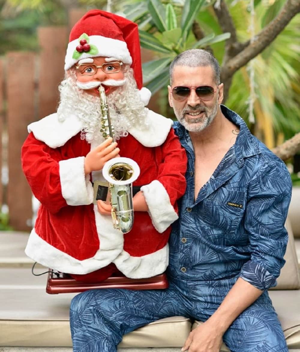 these bollywood actor are crossed 50 year old but still looks young