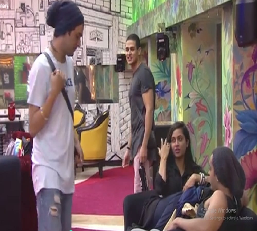  arshi khan asked vikas to have shilajit capsule in unseen of bigg boss 11