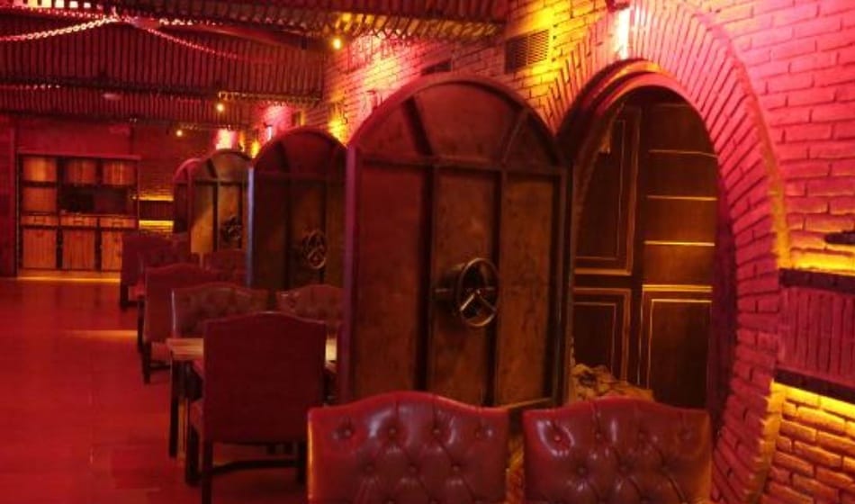 rules and regulations are violated by cannaught palace and khan market restaurants