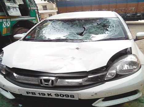 3 dead in road accidents