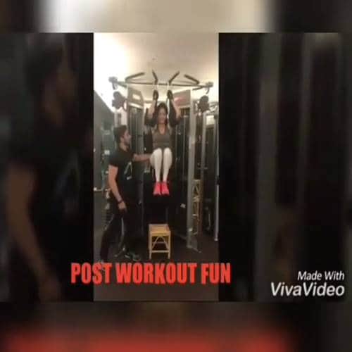 Actress Janhvi Kapoor reveals how to get six-pack in five minutes, here is video 