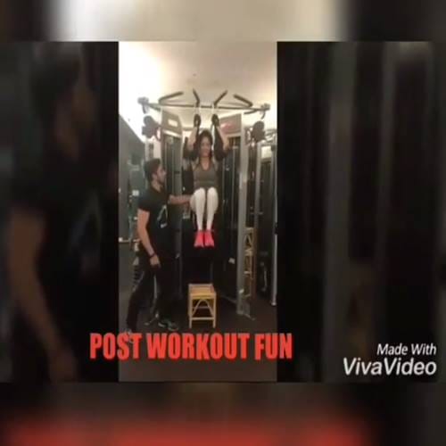 Actress Janhvi Kapoor reveals how to get six-pack in five minutes, here is video 